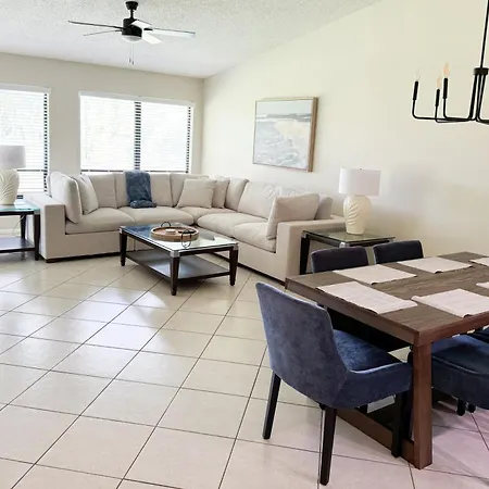 Newly Updated 2Br 2Ba Resort Style Getaway With Heated Pool